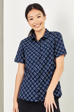 Bizcare Easy Stretch Daisy Print Short Sleeve Shirt